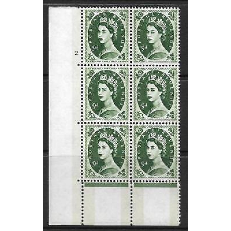 9d Wilding Multi Crown White Cyl 2 No Dot perf A(E I) with perf encroachment MNH