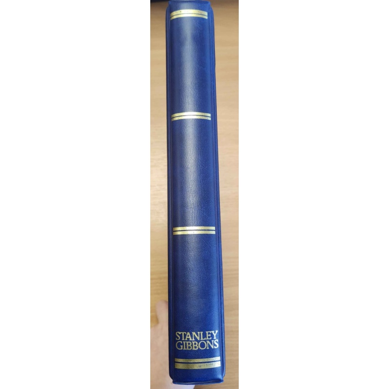 Stanley Gibbons Blue 22 ring binder with 11 mixed pages for booklets etc