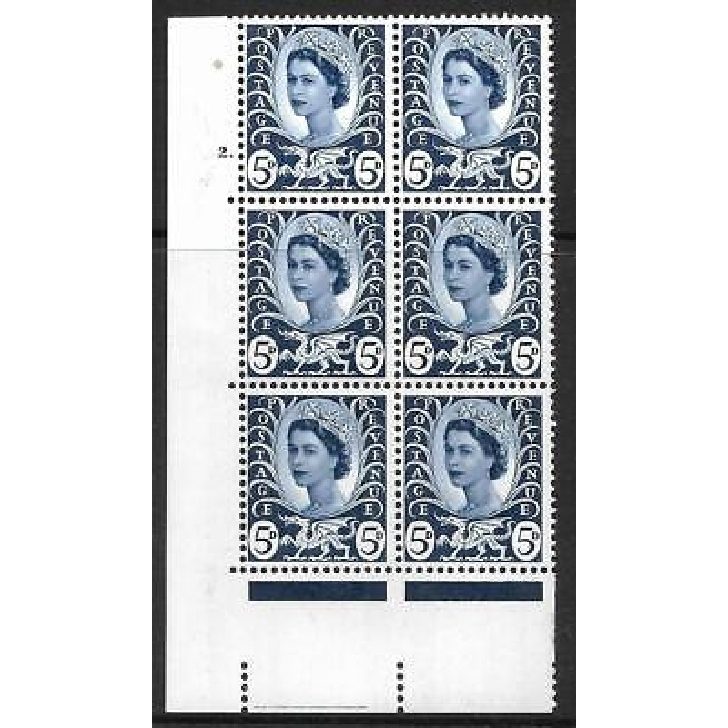 Sg XW10 5d Wales 2 x 9.5mm Cyl 2 Dot perf A(E I) UNMOUNTED MINT