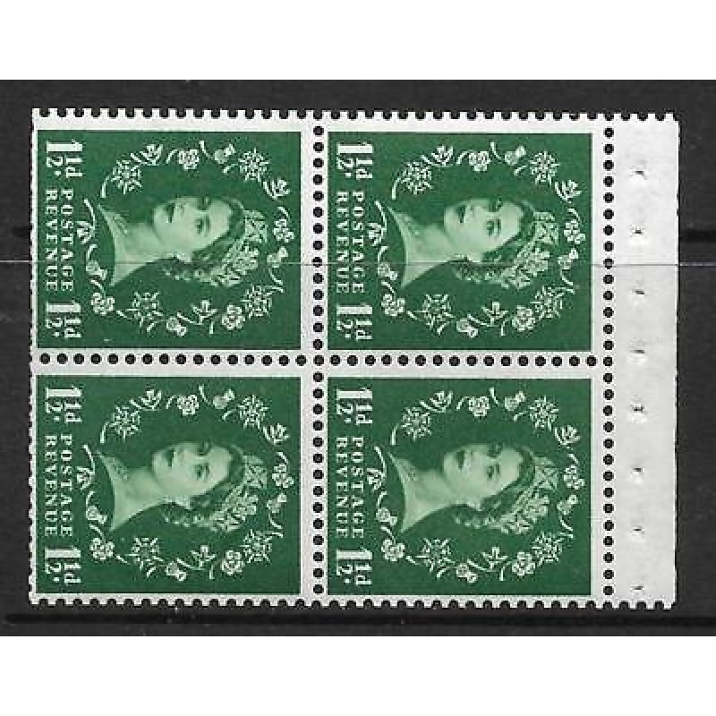 SB69a Wilding booklet pane Crowns White perf type AP UNMOUNTED MNT MNH