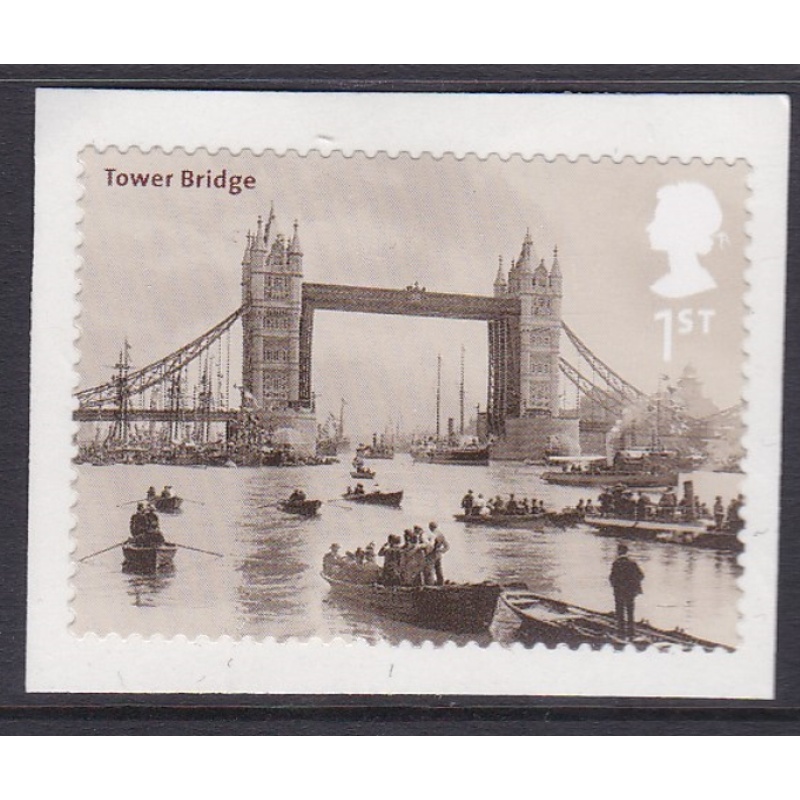 PM7 2002 Sg2314 Tower Bridge 1st class stamp out of booklet - self adhesive