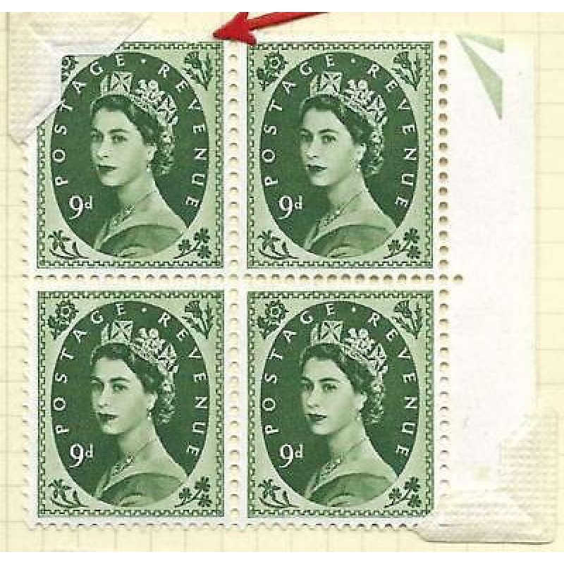 S126c 9d Wilding Multi Crowns variety - Frame Break UNMOUNTED MINT