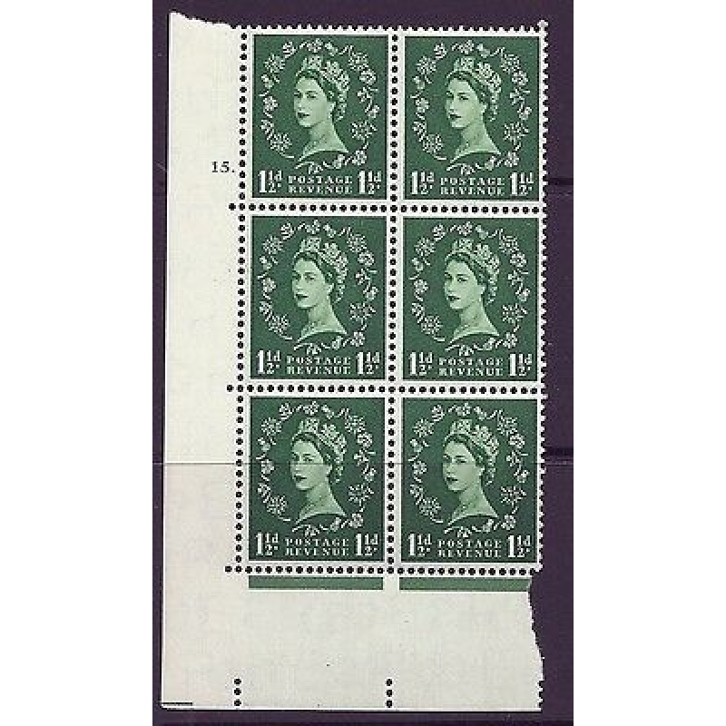 S26 variety 1d Wilding Edward Wmk Cylinder 15 Dot Butterfly Flaw retouched MNH