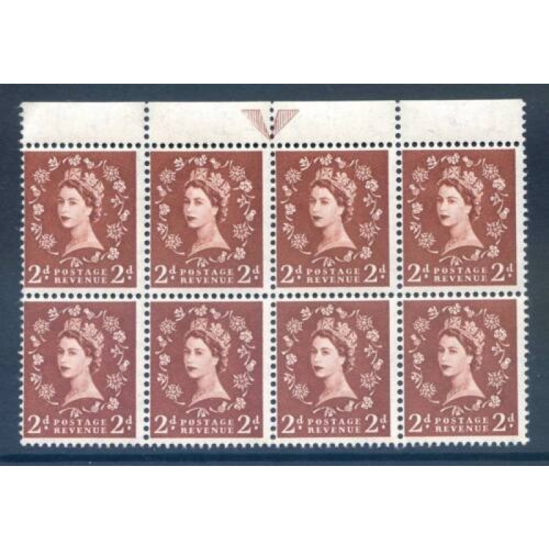 GB 2d Light Red Brown SG543b Unmounted Mint Block 8 with S38j Shamrock Flaw